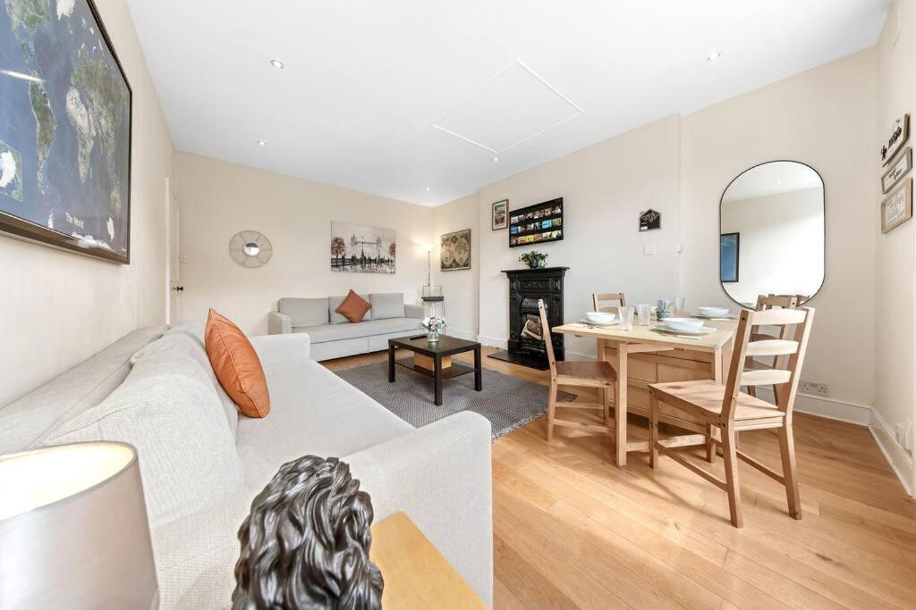 Spacious Sleep 11 With Terrace In Earls Court Ec99 London Exterior photo