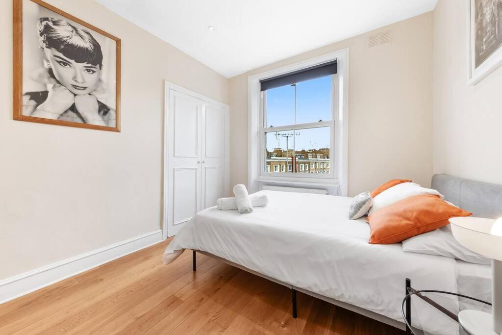 Spacious Sleep 11 With Terrace In Earls Court Ec99 London Exterior photo