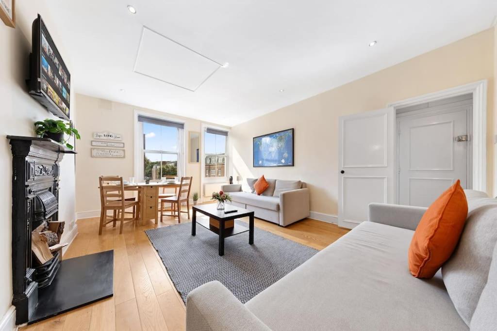 Spacious Sleep 11 With Terrace In Earls Court Ec99 London Exterior photo